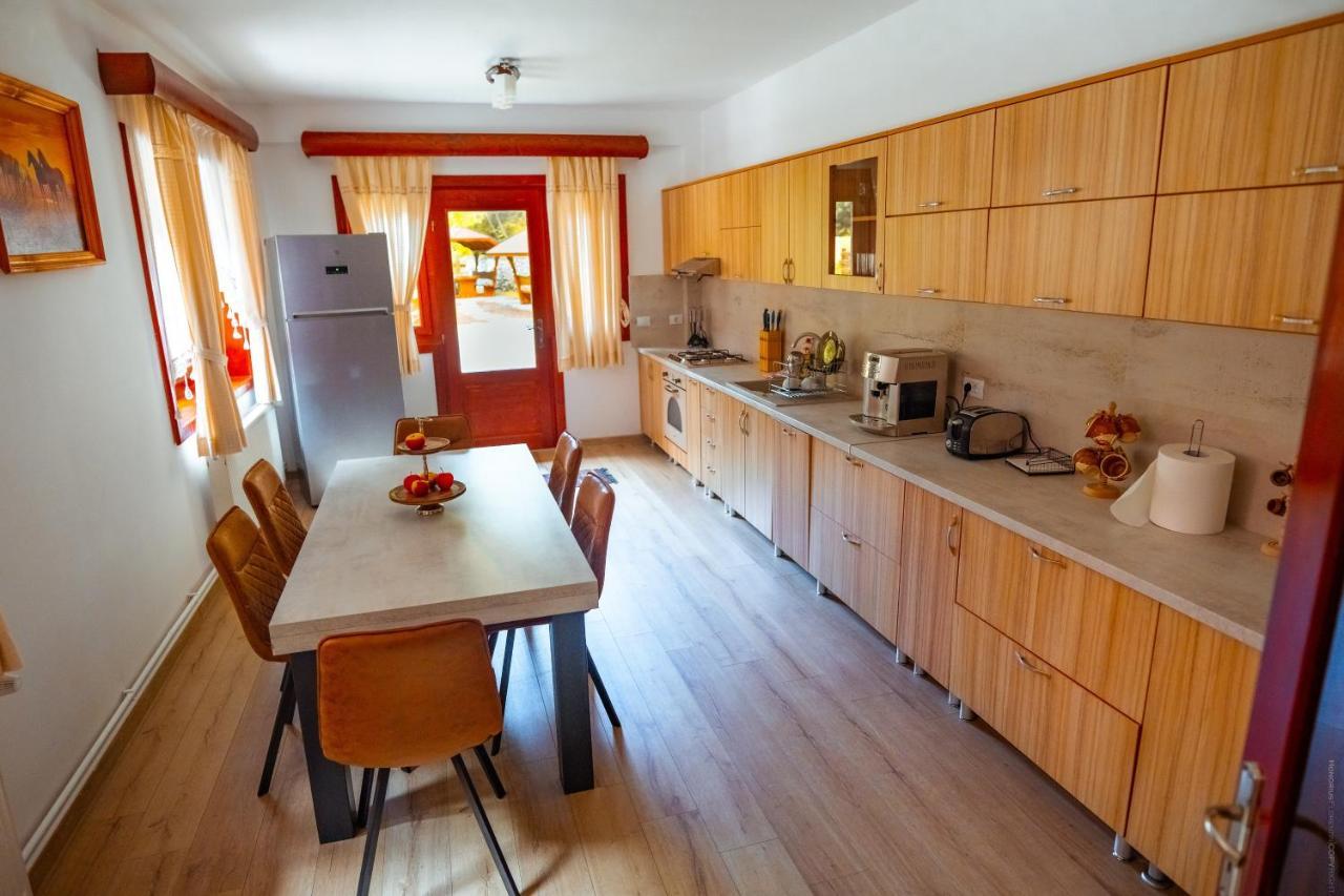 Dîmbovicioara Casa Cheile Dambovicioarei - Cabana 2 מראה חיצוני תמונה